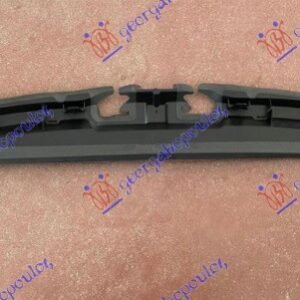 NOSAC HLADNJAKA GORNJI PLASTICNI - BMW SERIES 5 2016-2020 (G30/G31)